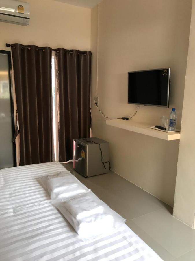 Baan Bon Resort Bang Tabun 펫차부리 외부 사진
