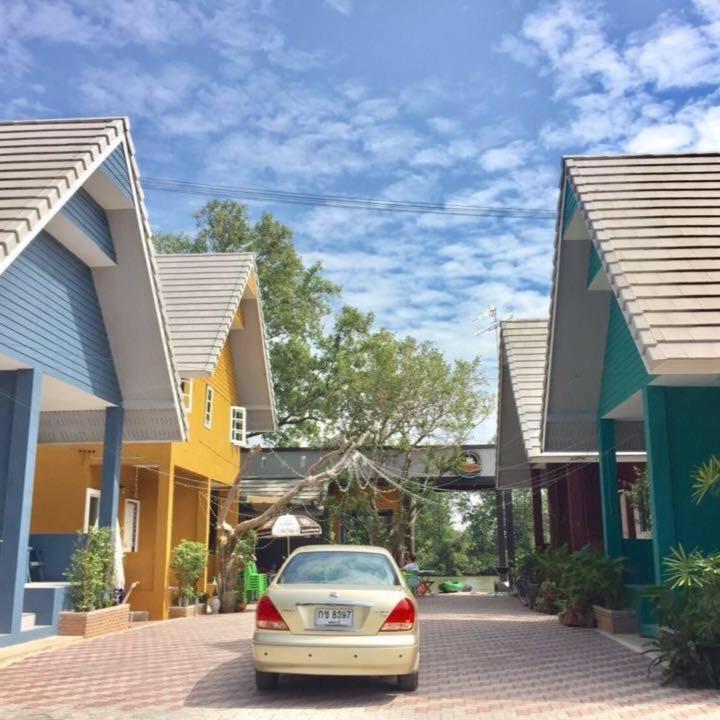 Baan Bon Resort Bang Tabun 펫차부리 외부 사진