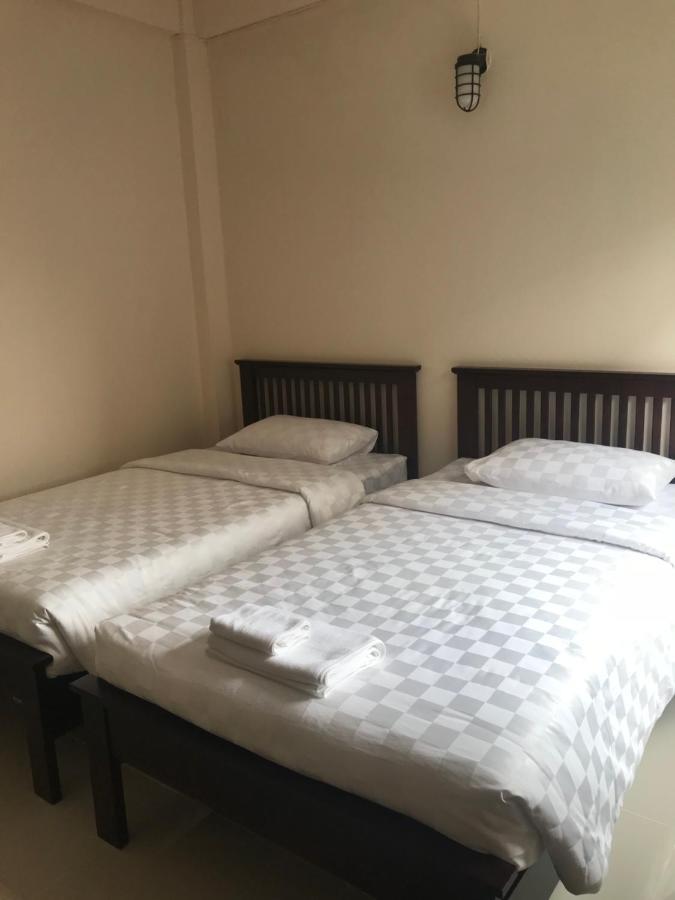 Baan Bon Resort Bang Tabun 펫차부리 외부 사진