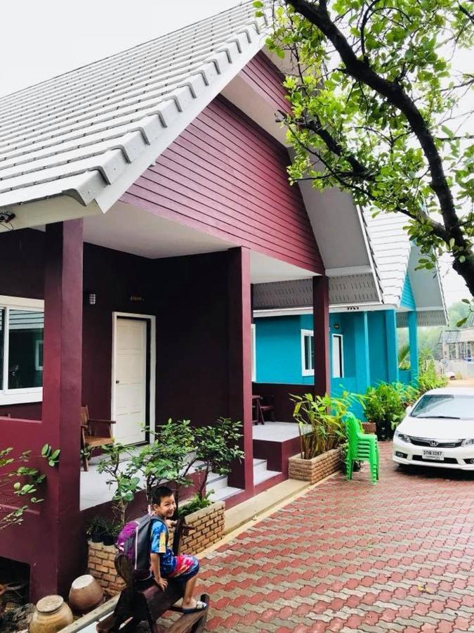 Baan Bon Resort Bang Tabun 펫차부리 외부 사진